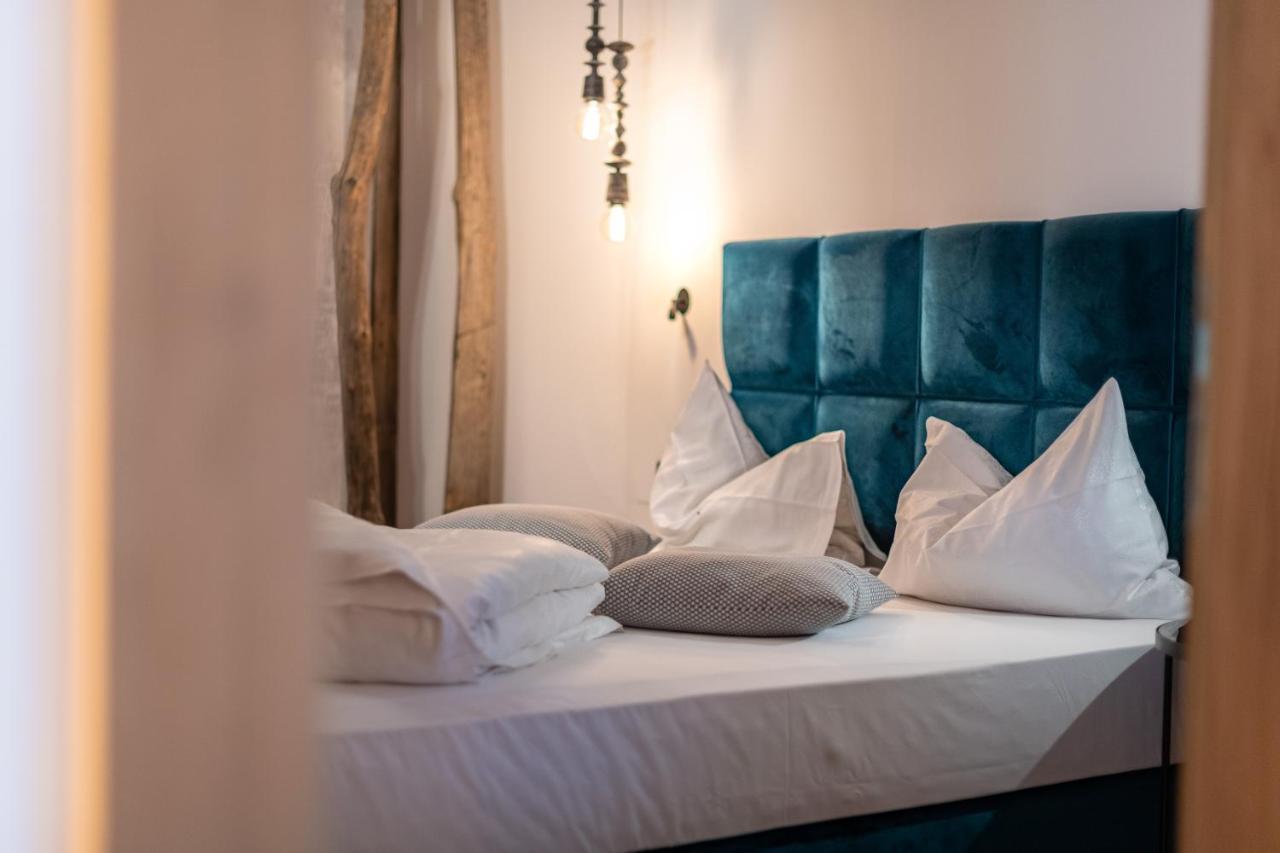 Hotel Goldene Traube Termeno Eksteriør billede